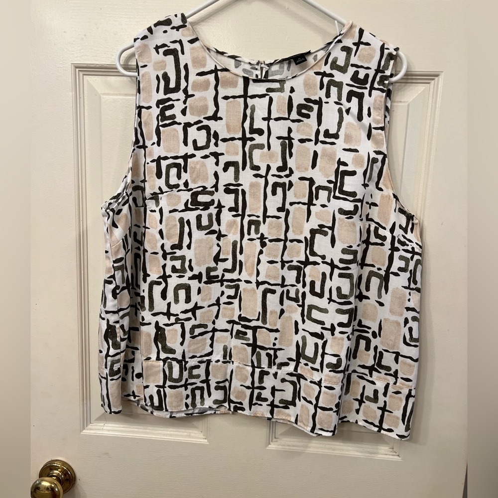 Ann Taylor Black and Tan Geometric Blouse